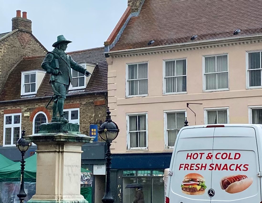 Oliver Cromwell says “Get your fresh snacks in St Ives” #LiveInStIves #FarewellTour