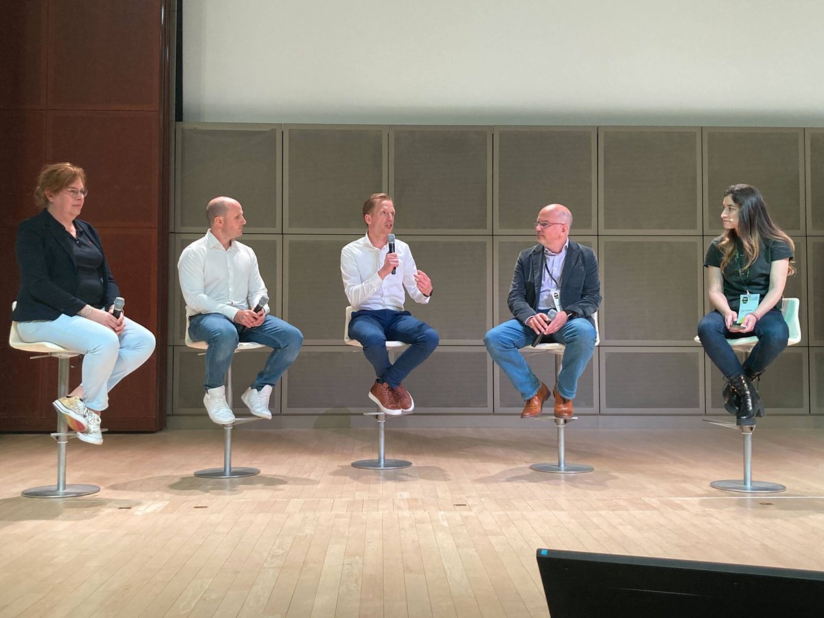 APItheDocs's tweet image. What does #developersuccess look like in different industries & contexts? 
Why is it worth the investment of time & resources? 
These are some of the questions that the panelists at the recent #APItheDocs answered in a discussion hosted by @CarlaSofii 
pronovix.com/articles/decod…