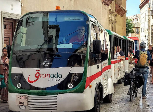 كل الأشياء تتكلم عربي في الأندلس ماعدا الإنسان