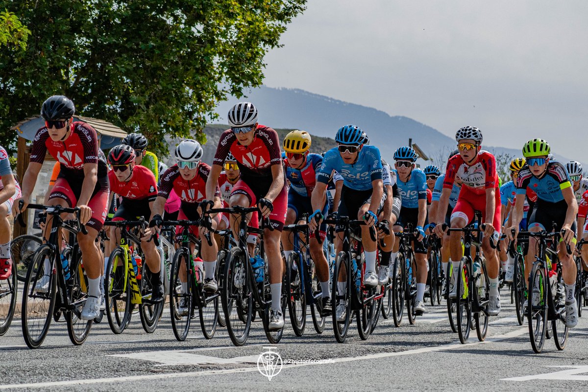 🔙#VueltaPamplona23.
👀 Galería fotográfica de la segunda etapa de la XXXVII Vuelta a Pamplona júnior.
🖥️ photos.app.goo.gl/N88YzJMJCptLf6….
[📷 Víctor Hernández Gómez / IG @21victorfotografia]
#BornFromPassion #EquipoJunior #Iruñerrikoitzulia23