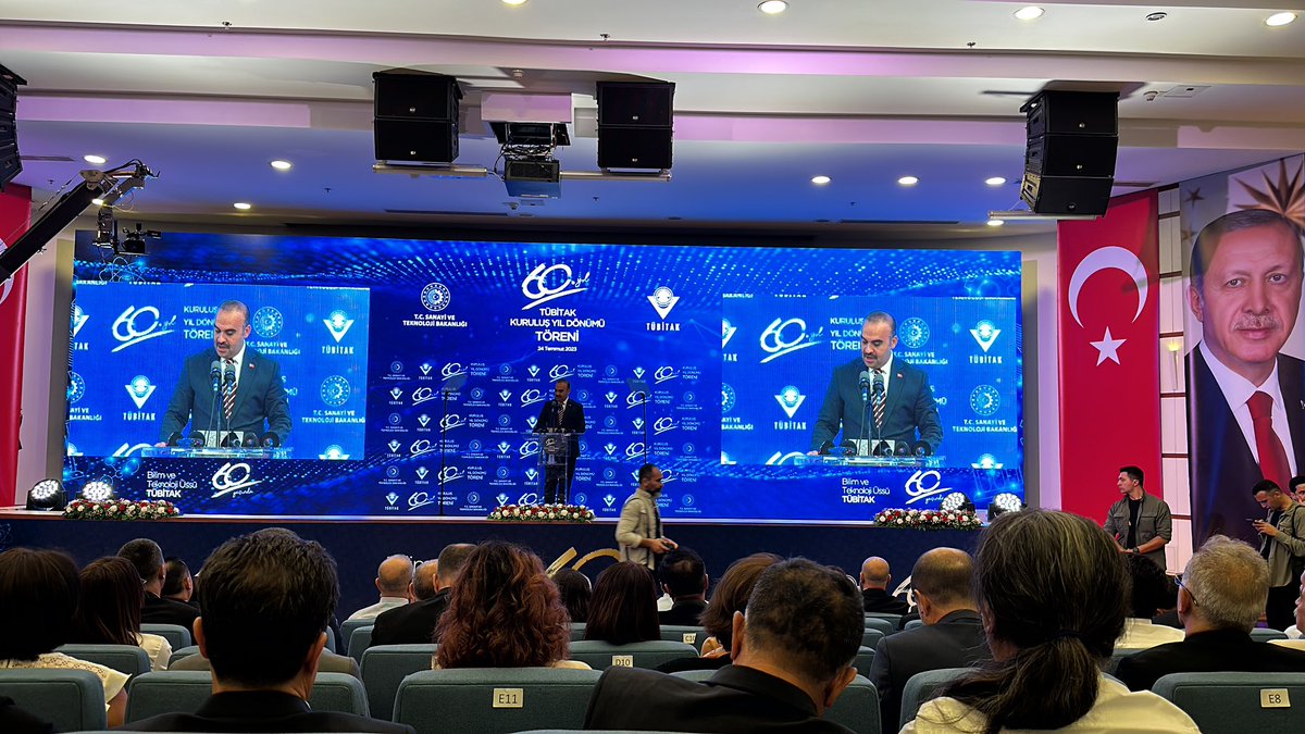 Cumhuriyetin 40. Yılında kurulan TÜBİTAK, bugün kuruluşunun 60. Yılını kutluyor. Türkiye Yüzyılını hep birlikte inşa edeceğiz.