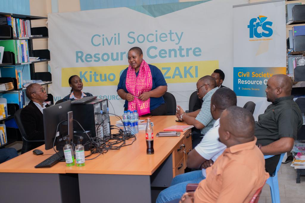 FCSTZ's tweet photo. Participants of the @CTGAcademy Mobilising Support training visited the @FCSTZ Dodoma Resource Center #KituoChaAzaki to learn how the centre supports various stakeholders in the civil society sector. https://t.co/sJo7TJYQPy