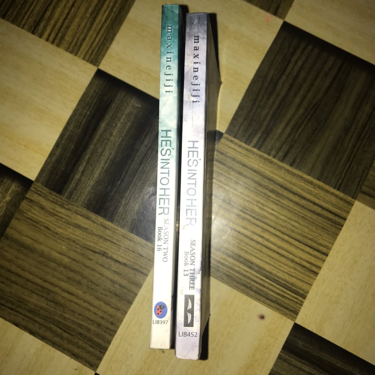 calypsofics's tweet photo. @ksaikiii 75 php each na lang !!
140 pesos if both books bibilhin !!

loc: QC https://t.co/CbW295HqRT
