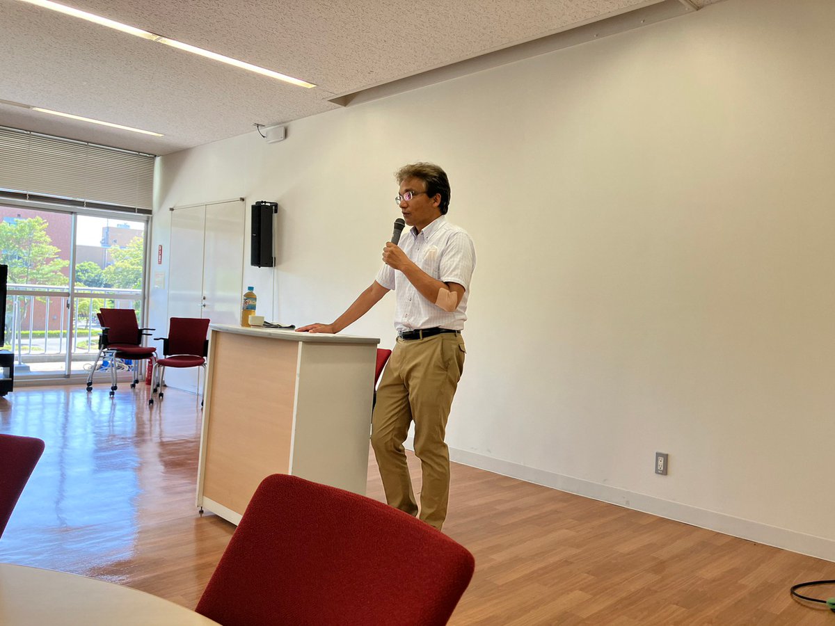 Kashiwakura_Y's tweet image. 今日の昼は地元の老人会主催の健康講座で講師を務めさせてもらいました。フレイルや糖尿病、運動療法について話を致しました。猛暑の中会場に足を運んでくれた地元の方々に感謝です。今度はzoomでやりたいですね！
#柏倉ゆうじ　#日本維新の会　#健康講座　#zoom