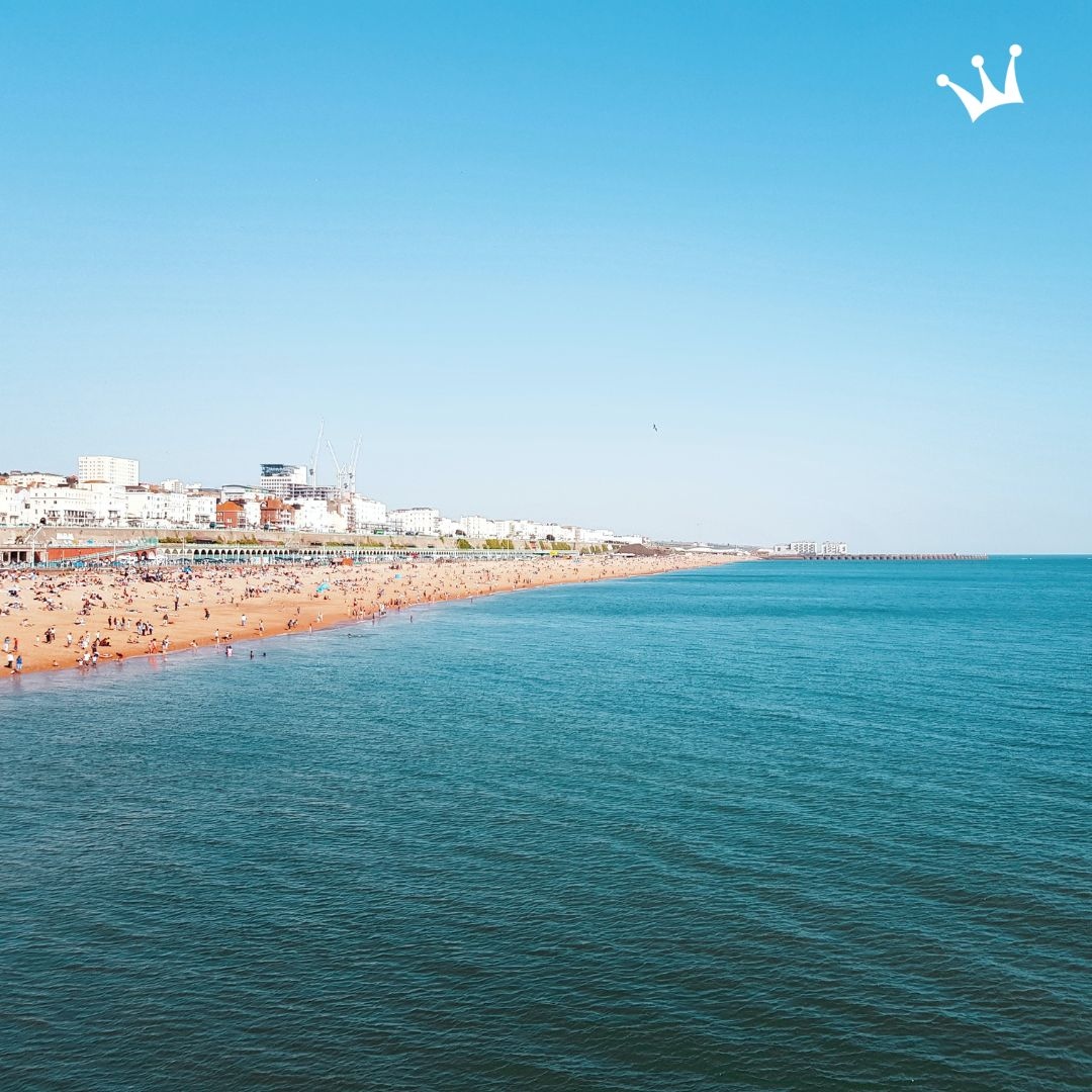Crowngardens's tweet image. Summer holidays are a time to relax, unwind and enjoy the simple pleasures of life🌞Here at Crown Gardens, we have a fabulous choice of boutique and unique holiday homes that offer something for everyone👌⁠#brightonbeach #henweekend #party #weekendaway #girlsweekend #staycation