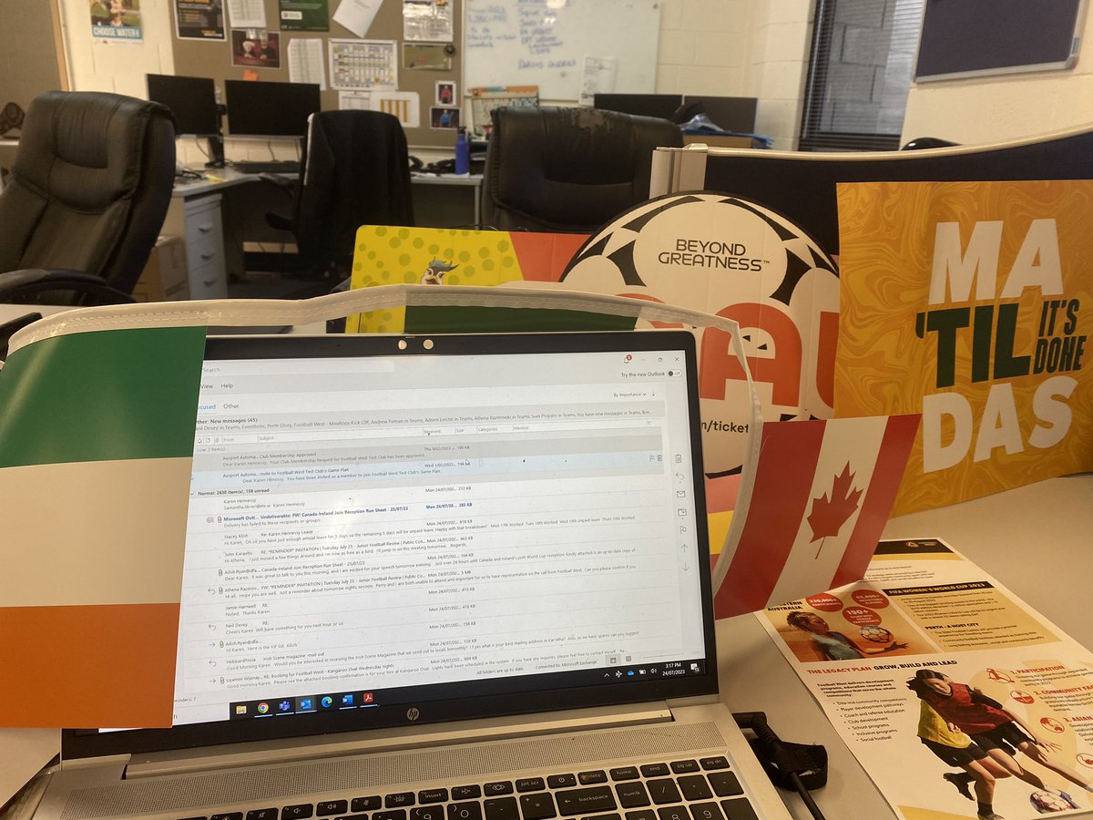 Massive few days in Perth . I’m back down in the office after Sydney last weekend and the Pilbara now Ireland 🇮🇪 v Canada 🇨🇦 bring it in ☘️🇮🇪💚 #coygig