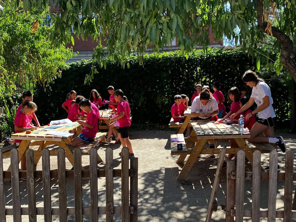 balonmanosanse's tweet photo. ☀️💦Entramos en la recta final de un mes lleno de diversión, deporte y mucha agua.

¡Que bien nos lo estamos pasando en los Campus Predeportivos de Verano de #Sanse!

#BMSanse❤️ https://t.co/q7rYZI52LX