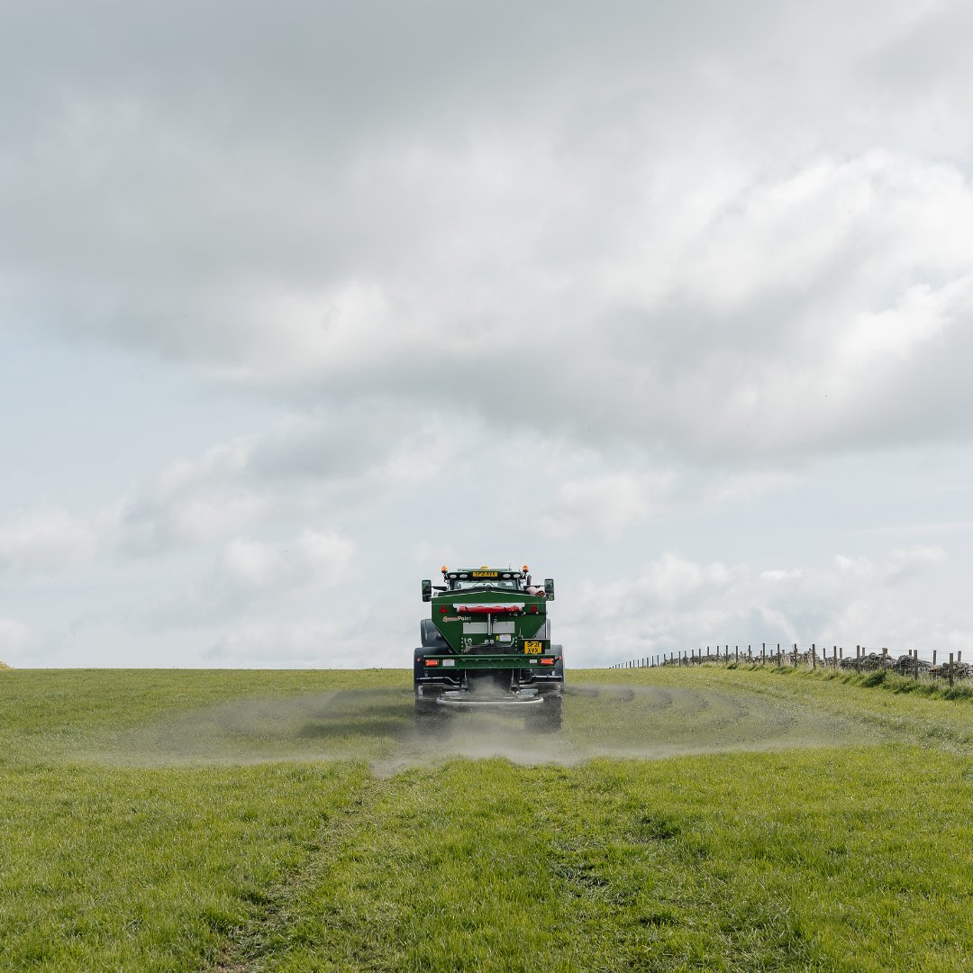 undocarbon's tweet image. 🌍 &quot;What’s incredible about this rock is it can change our planet&apos;s atmosphere.&quot; - @ChrisGPackham, BBC&apos;s ‘Earth’, revealing natural rock weathering&apos;s awe-inspiring impact on our planet. #EarthDocumentary #UNDOCarbon