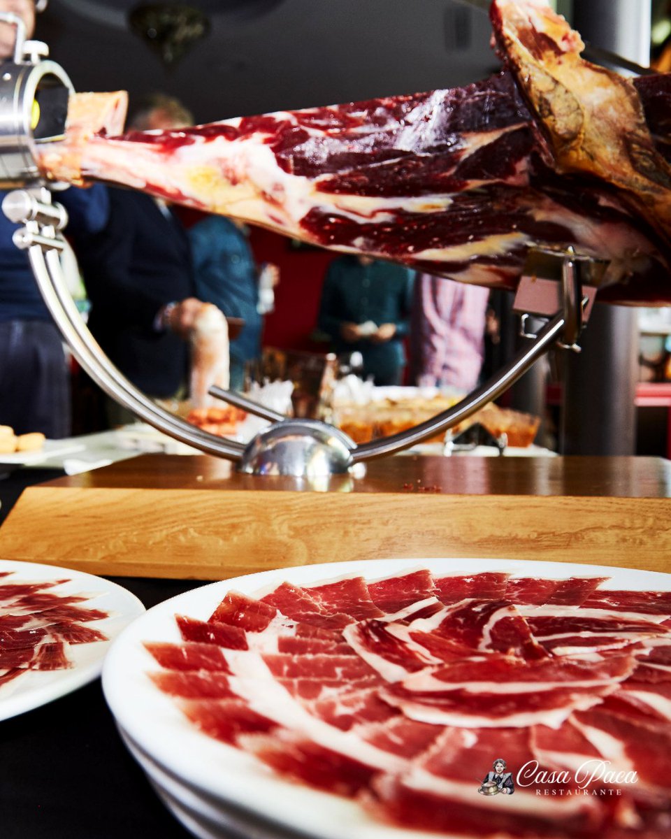 Cómete este martes festivo con una ración de nuestras Chacinas Ibéricas

Cada bocado es un homenaje a la riqueza de nuestra tierra y a la excelencia de nuestros productos ibéricos. Auténtica delicia que has de probar!!

☎ 923 218 993
---- 
#CasaPaca #GastroPlaceres #Salamanca