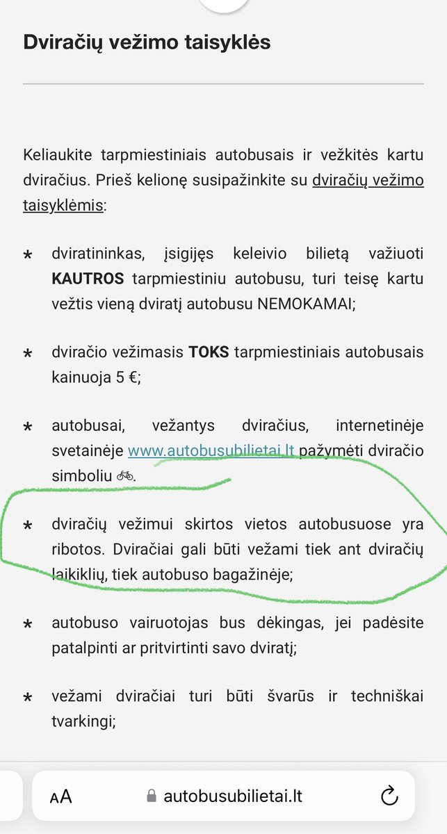 Nusipirkom bilietus į autobusą be dviračių laikiklių. Tikėkimės tilps į bagažinę du dviračiai. 🤞