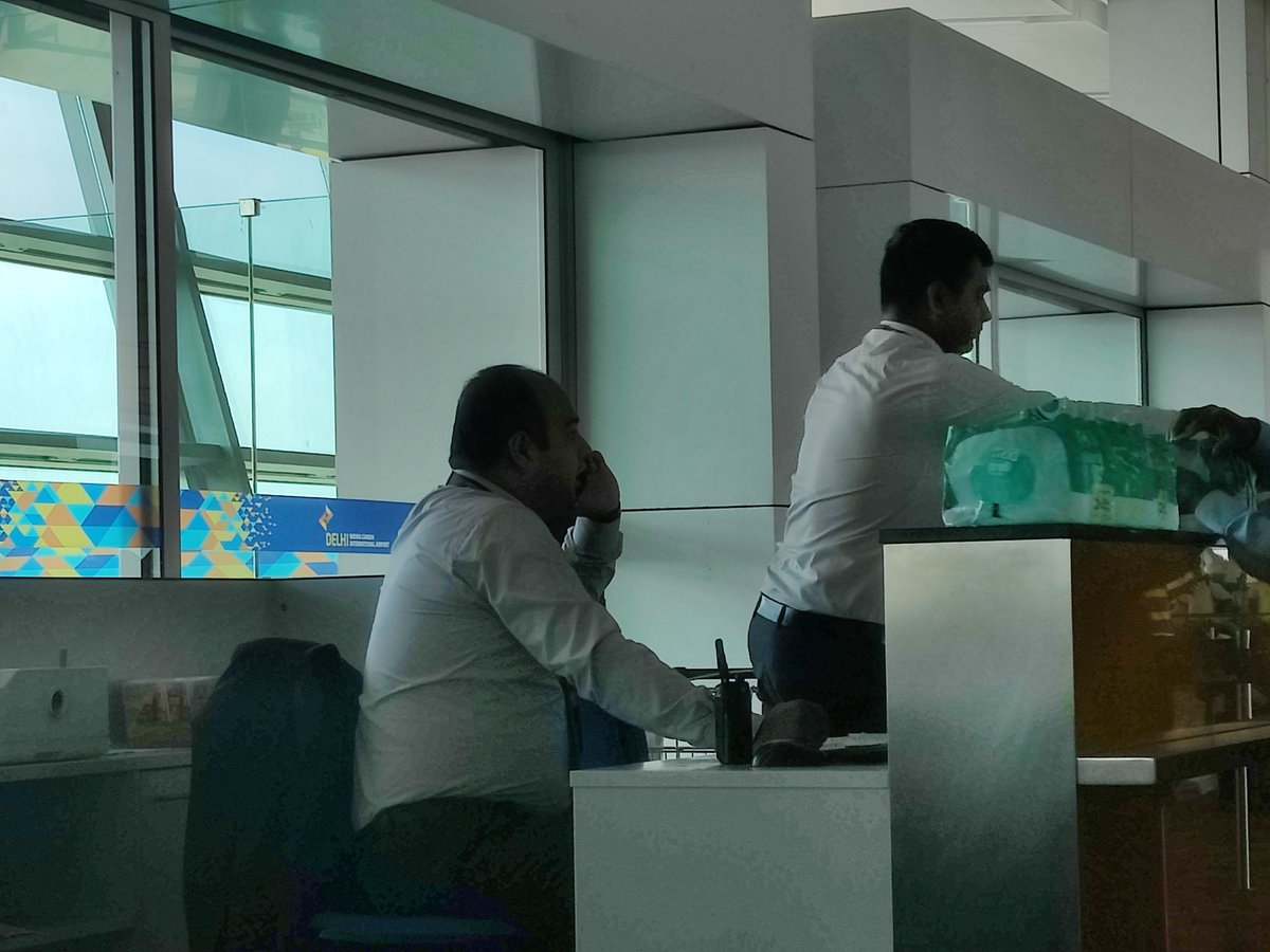 Deepguruji's tweet image. #AirIndia #jodhpur #poorresponse 
#noinformation