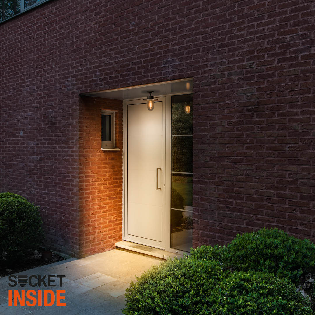 slvnorway's tweet image. Serie med retro-stil kuppel med varianter for feste enten utenpåliggende på vegg, gulv/bakke, tak eller som pendel.

Se mer på SLV:com: bit.ly/3QpJ6tx

#slv #slvlys #experiencelight #molat #BW22 #ELNR #efobasen #elektriker #elektrogrossist