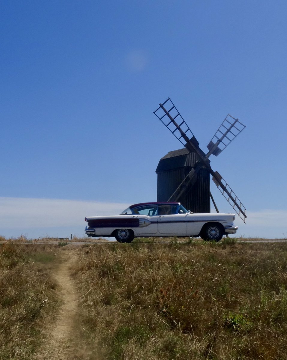 This day 5 years ago on the #BennettsBigTrip: Oland, connected by another awesome Scandi bridge, is like the island the modern world forgot. We stayed here a couple of days, free-camping in glorious isolation amidst traditional farmsteads, medieval windmills, iron-age forts…