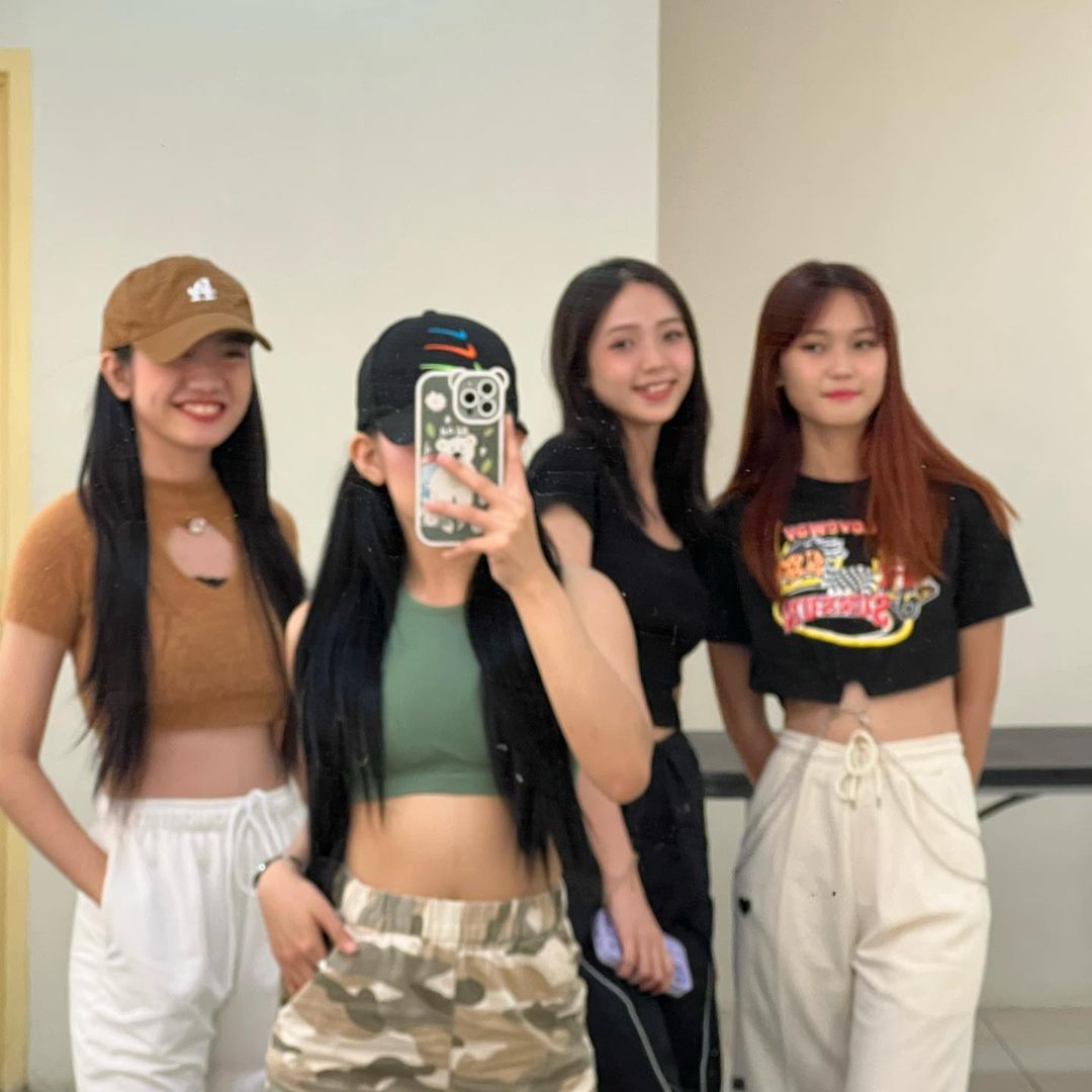 teampikajemsph's tweet photo. [#MNL48Jem Instagram Update - 07/24/2023] [1/3]

"PPOP CON 2023 random pics 📸"

Follow her official accounts: https://t.co/S5lLBPt4KO✨

#MNL48 @mnl48official https://t.co/IDIvhvJLRX