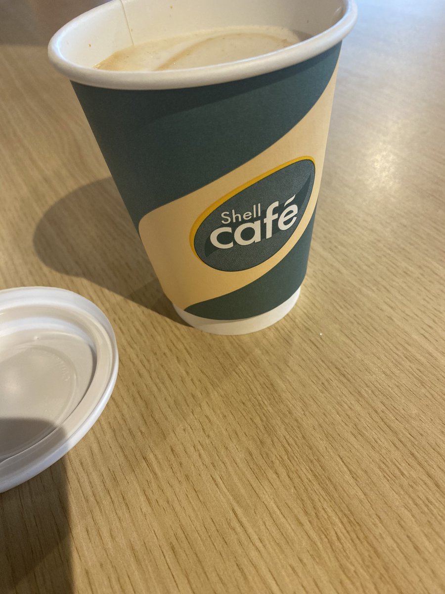 Zguler01's tweet image. Weer terug van vakantie uit #heimat . Eerst maar’s koffie bij @Shell #firstcoffee