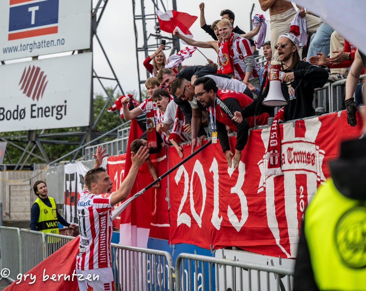 Alle til Bodø!🔴⚪️

Det e allerede solgt 145 billetta på bortefeltet, og oppmøte vårt kommer til å bli det beste på mange år. Men vi vil ha enda flere med på tur. Bestill dæ fly og bli med🫡

Info om samlingssted, corteo og annet kommer nærmere helga.