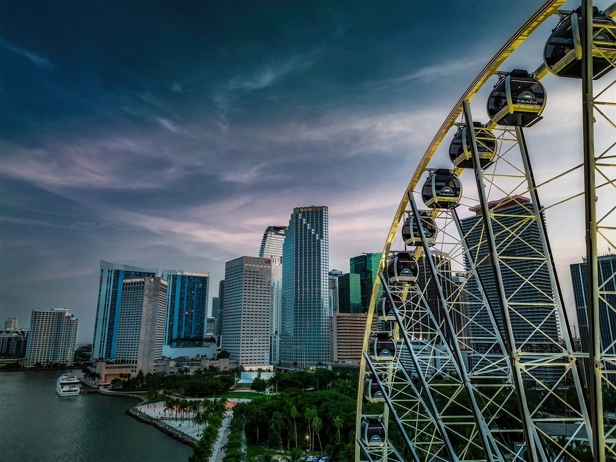 Hey everyone! Let’s see your #SiKPhotoChallenge shots!
Theme was: #LookUp

I was flying the drone and wanted to use this composition for the challenge, but realized it was LOOK up, not BE up. So…I flew lower and tilted the camera up. 🫠 #Miami

Next week’s challenge:  #NotMyNorm