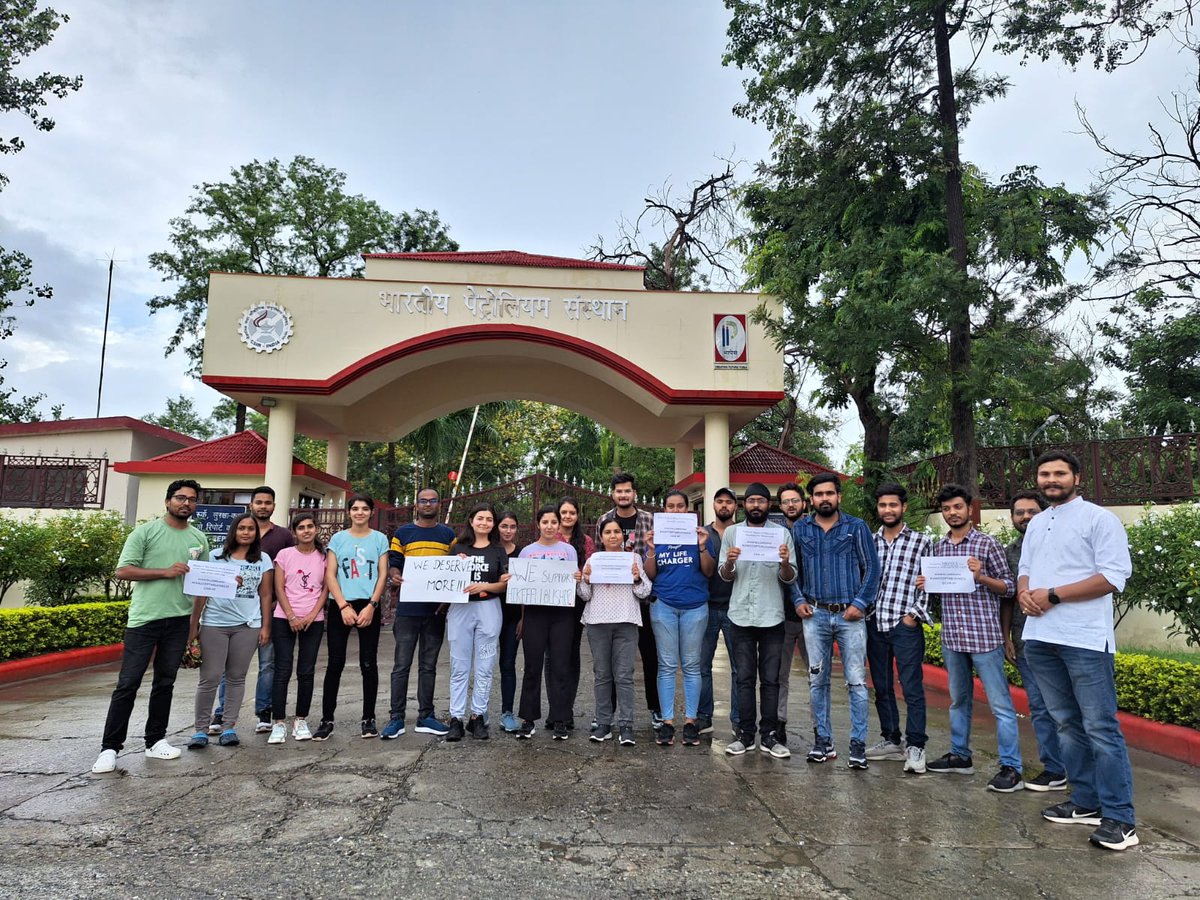 Bhartiya Research Scholars Organization tweet media