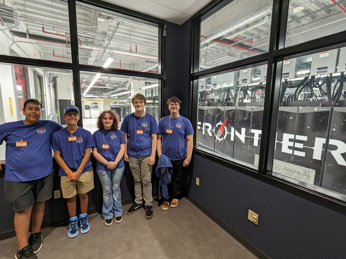 SDHS_Robotics's tweet image. We had so much fun showing off robots at Take Your Child to work day at @ORNL. We got the chance to hang with our friends @frc4265 and roane county robotics. We even got to see what our alumni are working on and tour the super computer!!