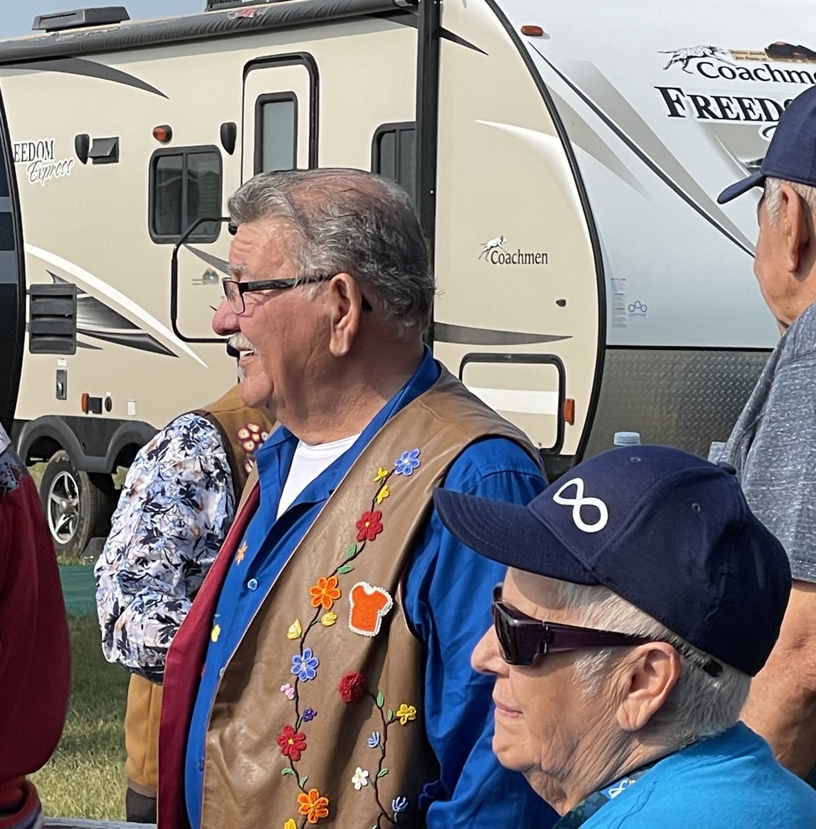 VPR_USask's tweet photo. Great to be with @metisnationsask President Glen McCallum, @PremierScottMoe @charlieclarkyxe at #BacktoBatoche at @ParksCanada_SK. @usask @USaskResearch is developing research partnership with @metisnationsask. https://t.co/IbQ5qWoVb3