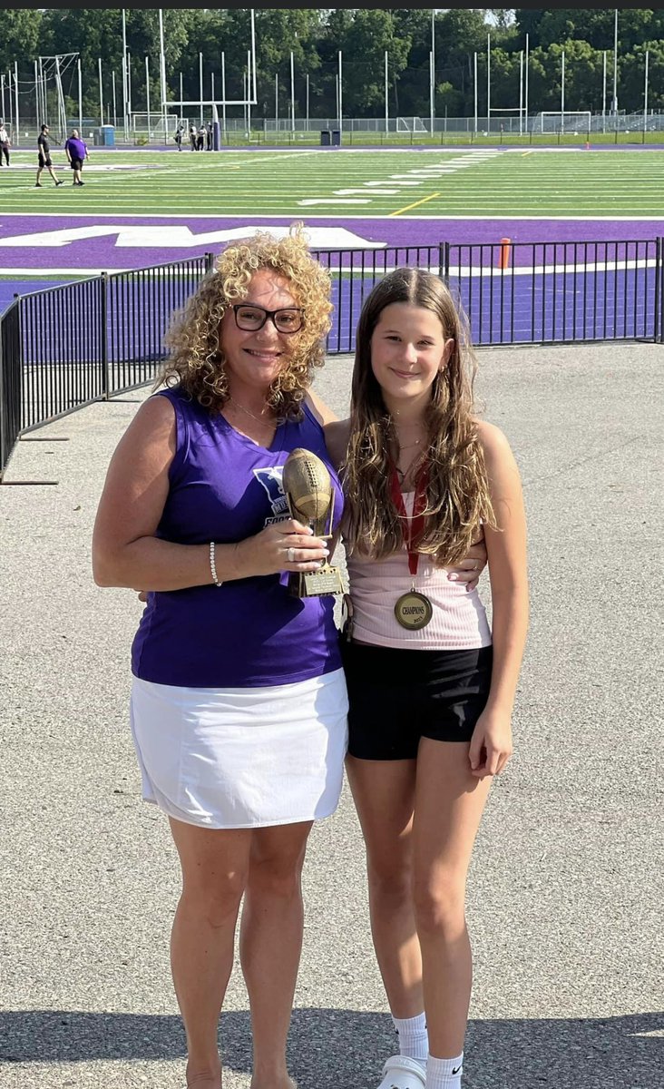 Congratulations to Ryenne Jamieson awarded the KJ Dedication Award U16 Girls Tackle Football OWFL Champion #juniormustang