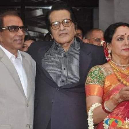 DeolFain's tweet photo. @aapkadharam Jai Deol happy birthday manoj kumar sir https://t.co/oSUeVegHsG