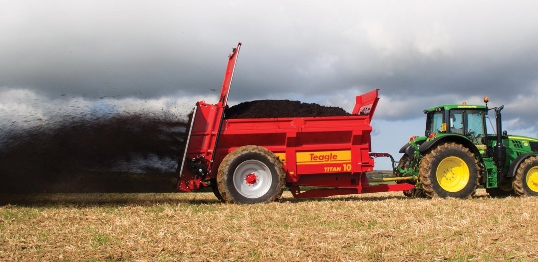 @Muskquerade @sunlorrie @caseyhouse I love how you have a giant manure spreader to work with
