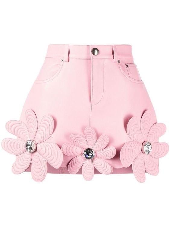JessesGirl919's tweet photo. @karleeberg I got the skirt to match your top. https://t.co/DGzghmojqs