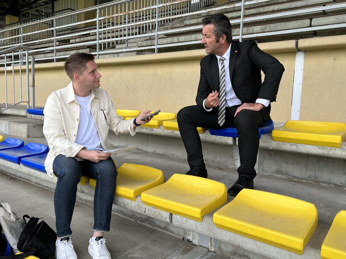 KARL OLIVE tweet media
