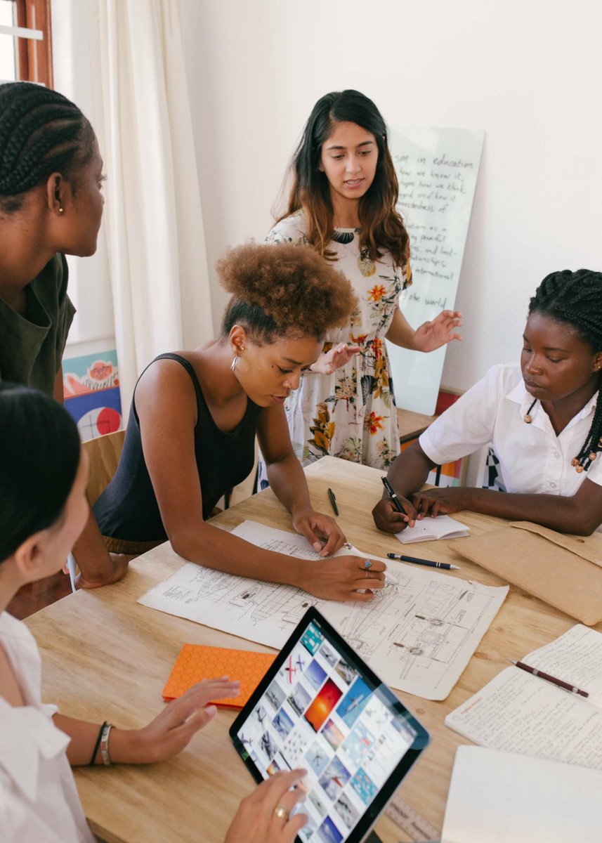 brandography's tweet photo. Learning your place in site ranking &amp; audience perception is critical. Sound off: When is the last time you ran a competitive analysis? https://t.co/Zl5qfcizB2 https://t.co/OpNh32lsoR