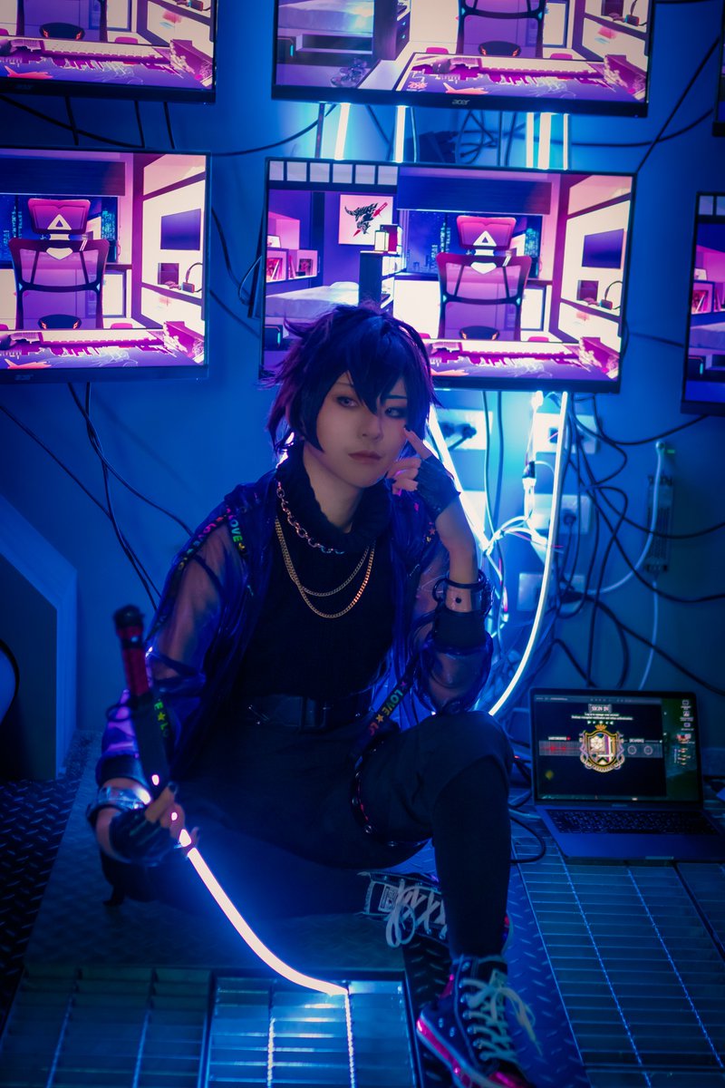 A Shoto in his natural habitat! 
Happy birthday Shoto 🥳

📷 by <a href="/HuiJu0731/">HuiJu</a>
Assist /<a href="/linda702020417/">Lin Ying</a>
#ShouHBD2023 #shxtou #Shoufits