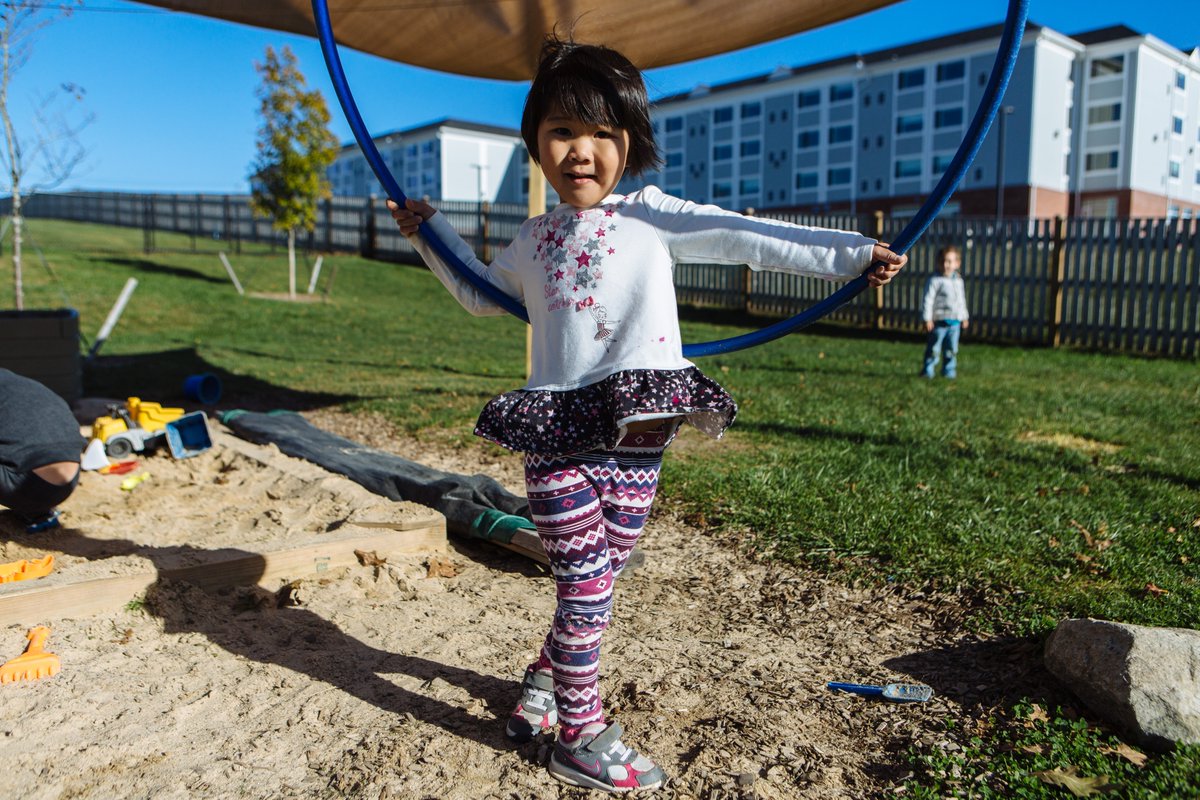 Rural communities are facing a #childcare crisis, struggling to find quality, affordable care for working families. In a new blog, LISC's Nicole Barcliff urges the fed government to step up + distribute resources more fairly to rural child care facilities: lisc.org/our-stories/st…