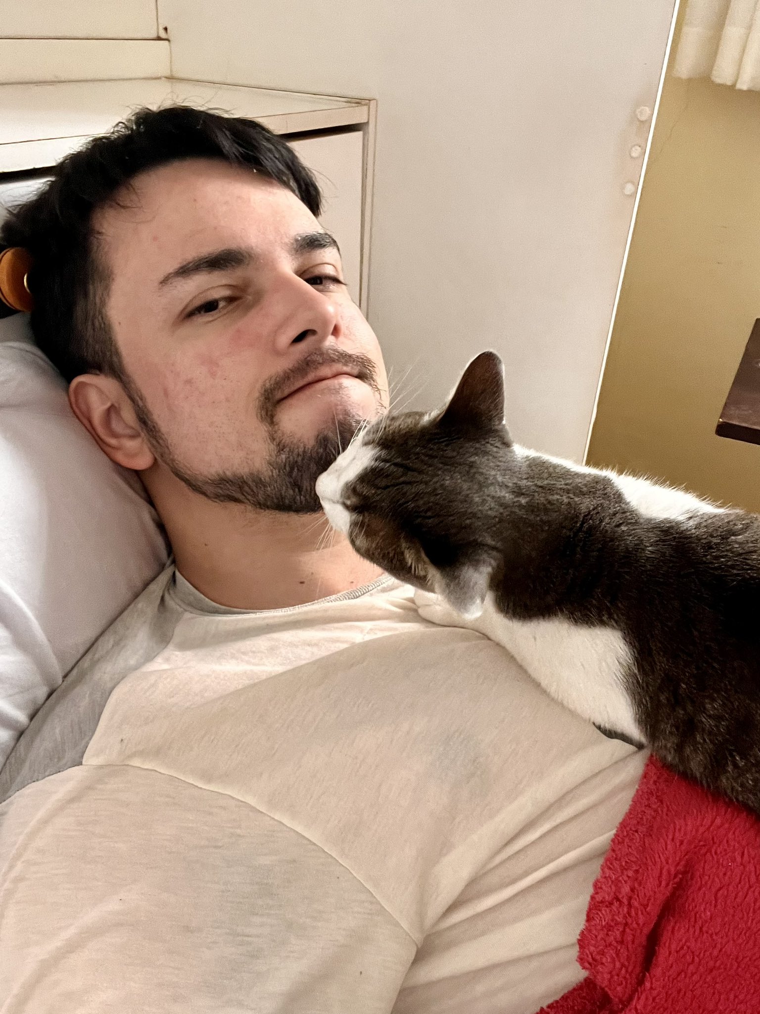 F1z4xt3XoAE1u6F.jpg:large