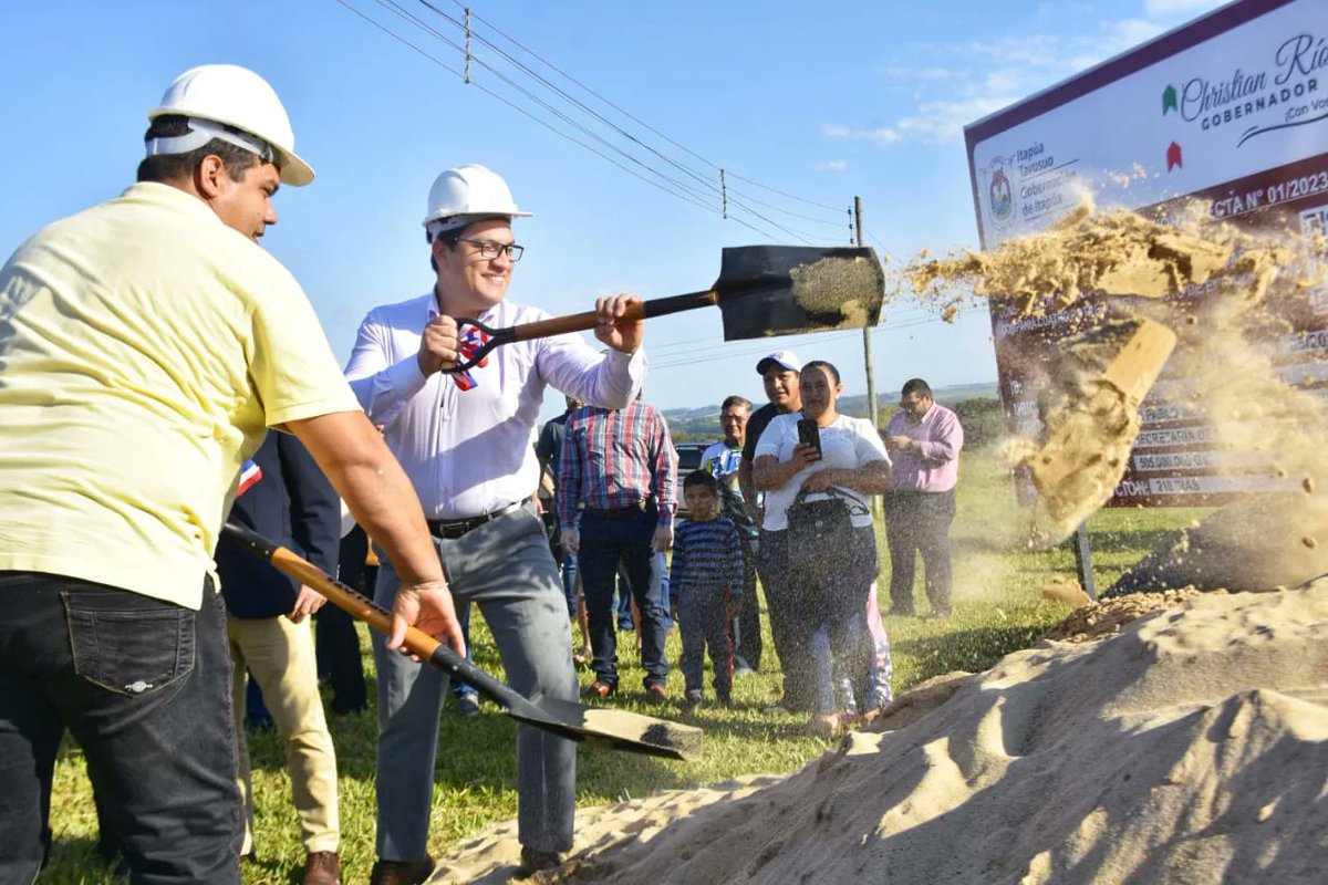 riosramirezc's tweet photo. ✓ Palada Inicial de Obra 

✓ Unidad de Salud Familiar de la Compañía "4 Potrero" será construida con inversión de la Gobernación de Itapúa. https://t.co/i2HH6M8wYZ