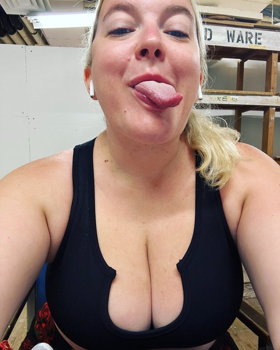😋😋😋 https://t.co/02BC0OsA2G