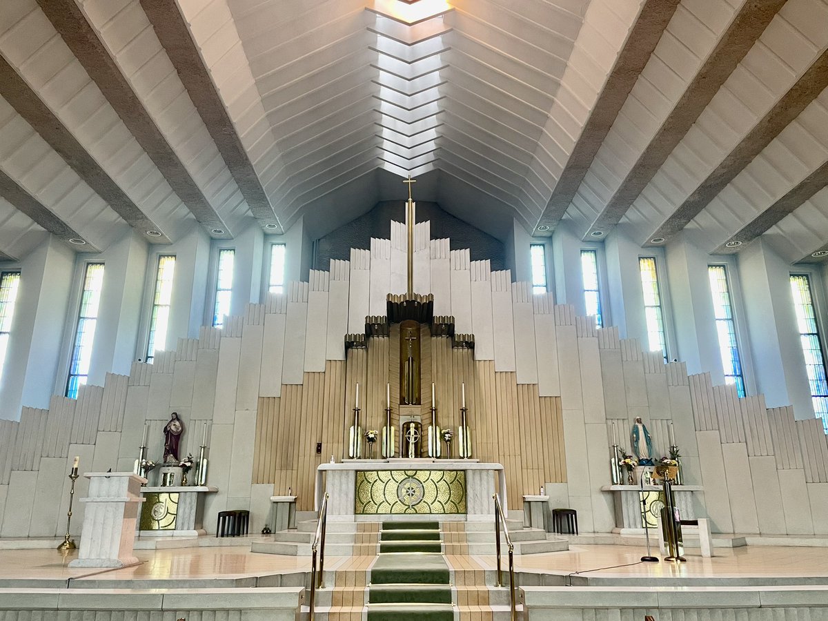 Church of Christ the King, Turners Cross, Cork (1927-31). Humdinger of an art deco church by Barry Byrne, explaining its mid-western pizzazz - although I don’t think I’ve ever seen anything like it. Glorious.