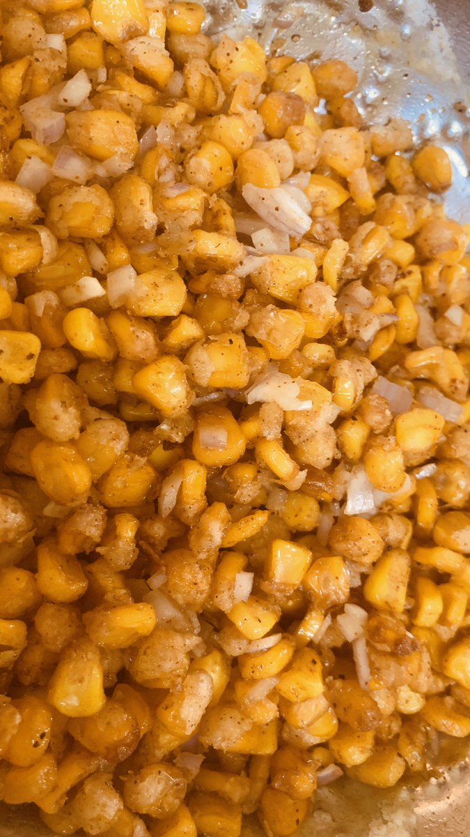 Punch_B's tweet image. வாங்க சாப்பிடுவோம்..
இந்த மழைக்கு 😋😍
#cornfry 
#selfcook