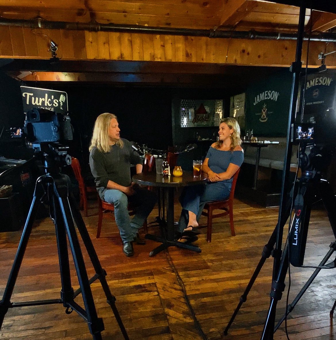 maddyetrew's tweet photo. Sat down with @mcmahononkeys podcast. Check out my episode dropping Thursday! 🎹🎉 

#mcmahononkeys #jeffmcmahon #interview #podcast https://t.co/hgop5Gbb96