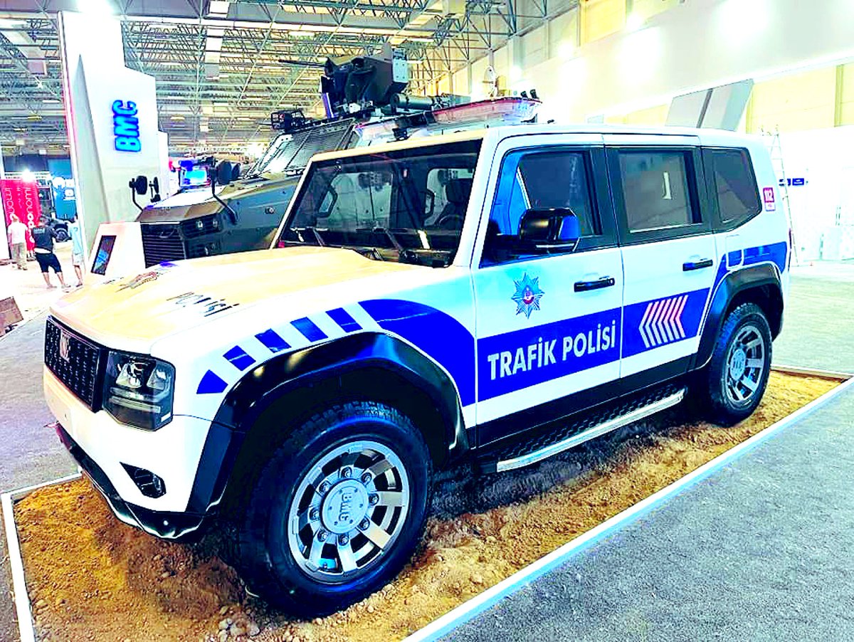 BMC tarafından geliştirilen ilk yerli ve zırhlı SUV araç TULGA, yarın başlayacak #IDEF2023 fuarında sergilenecek.