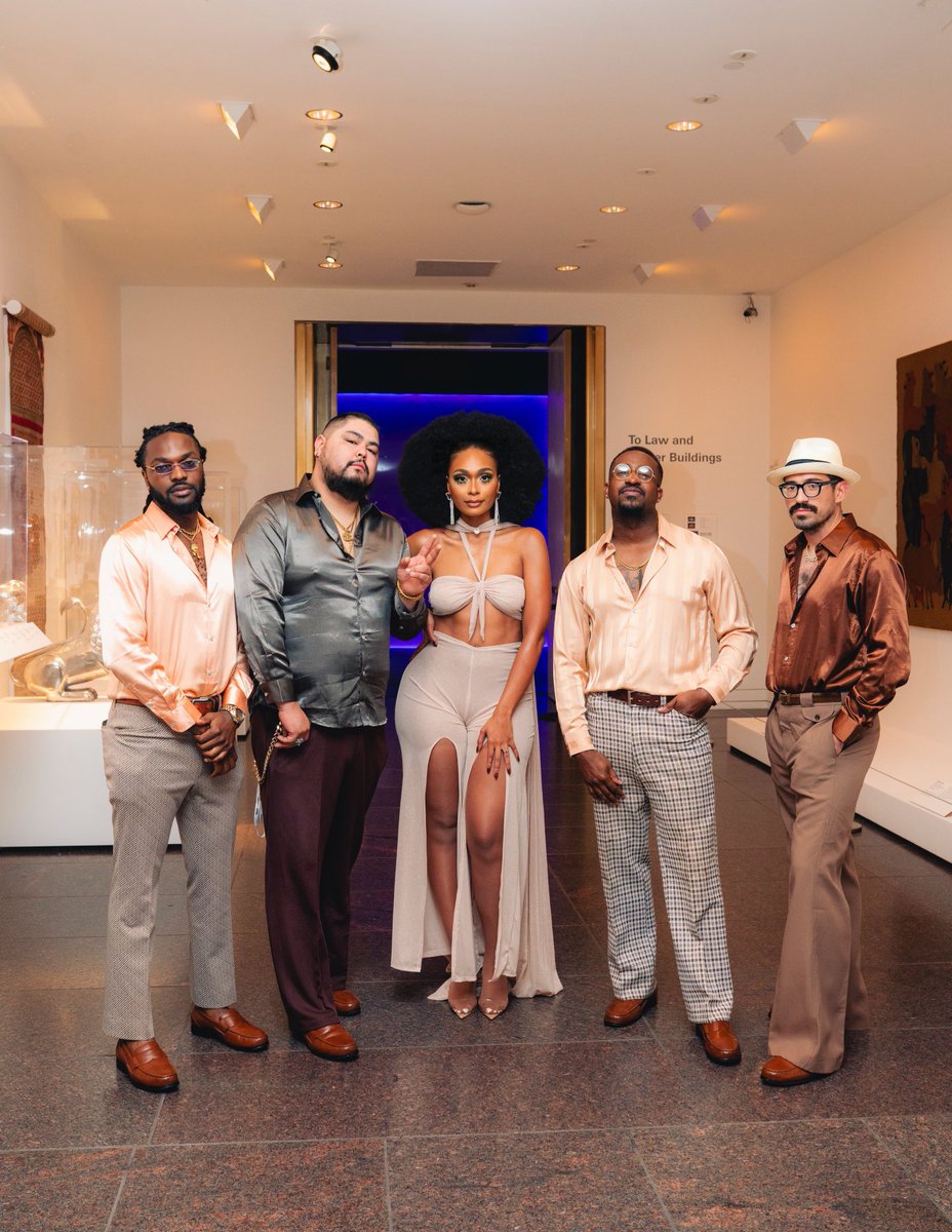 Fine Art.
📷: <a href="/TroyEzeq/">Troy Ezequiel</a>