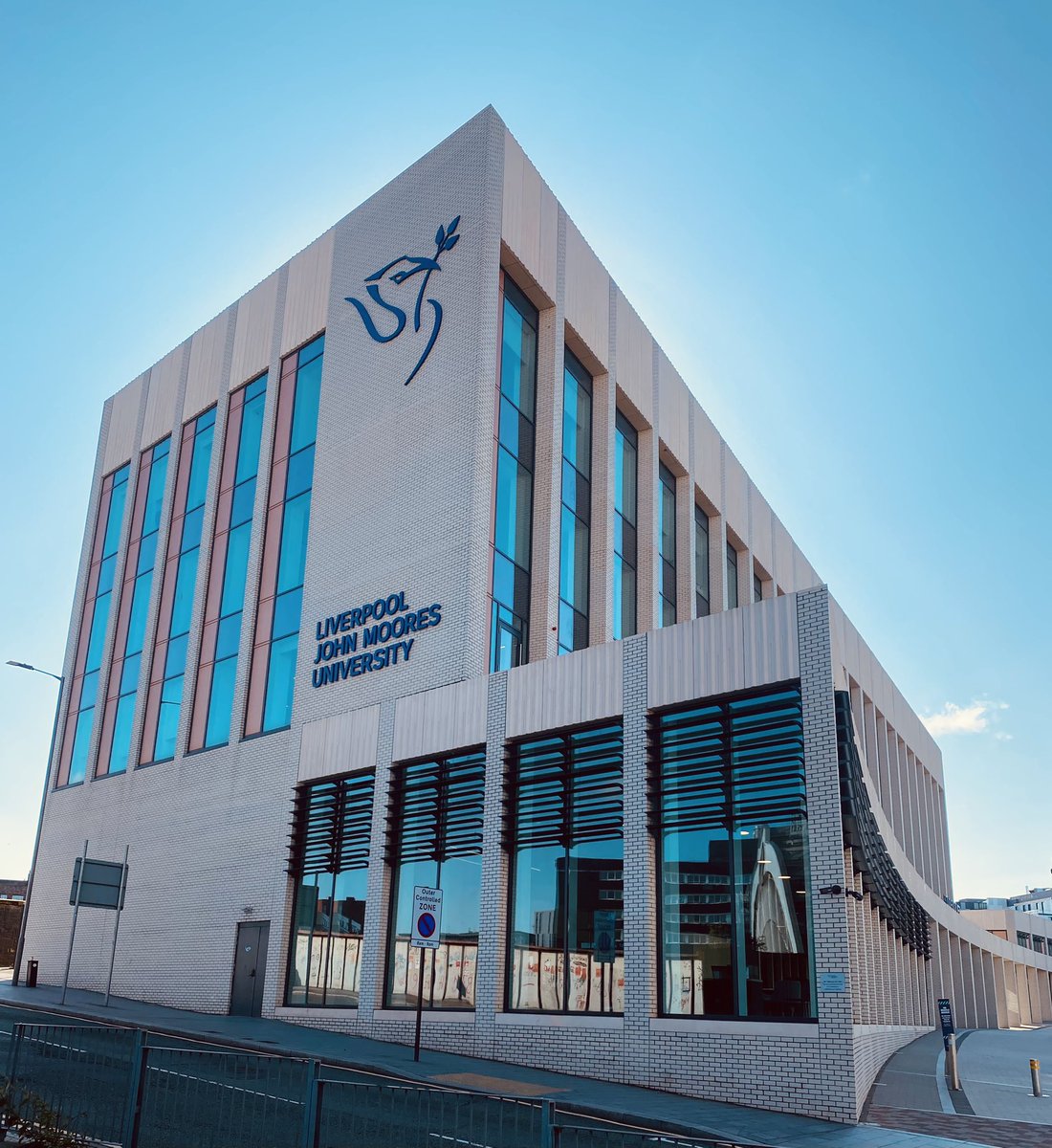 Thanks to <a href="/docandrewmurray/">Andrew Murray</a> and <a href="/RandA/">The R&A</a> for invite to present <a href="/MyerscoughColl/">Myerscough College & University Centre</a> <a href="/My_GolfNews/">Myerscough Golf News</a> research on mental health in professional golf at <a href="/TheOpen/">The Open</a> Golf Performance and Health Summit
in Liverpool #golfresearch #mentalhealthandwellbeing #progolf #lifeontour