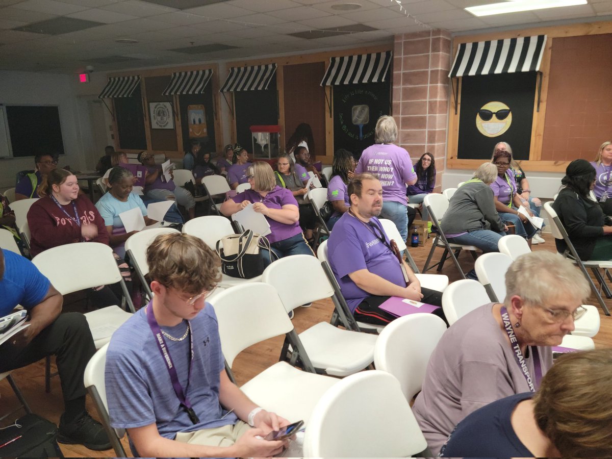 Steve Samuel (@mrstevesamuel) on Twitter photo Great to check in with our amazing bus drivers as they kick off the school year this morning! They are critical to our success and we appreciate their dedication to our students and community! #wearwayne <a href="/jmpetrisin/">janet m petrisin</a> <a href="/MarcusBanks6378/">Marcus Banks</a> Great to check in with our amazing bus drivers as they kick off the school year this morning! They are critical to our success and we appreciate their dedication to our students and community! #wearwayne <a href="/jmpetrisin/">janet m petrisin</a> <a href="/MarcusBanks6378/">Marcus Banks</a>