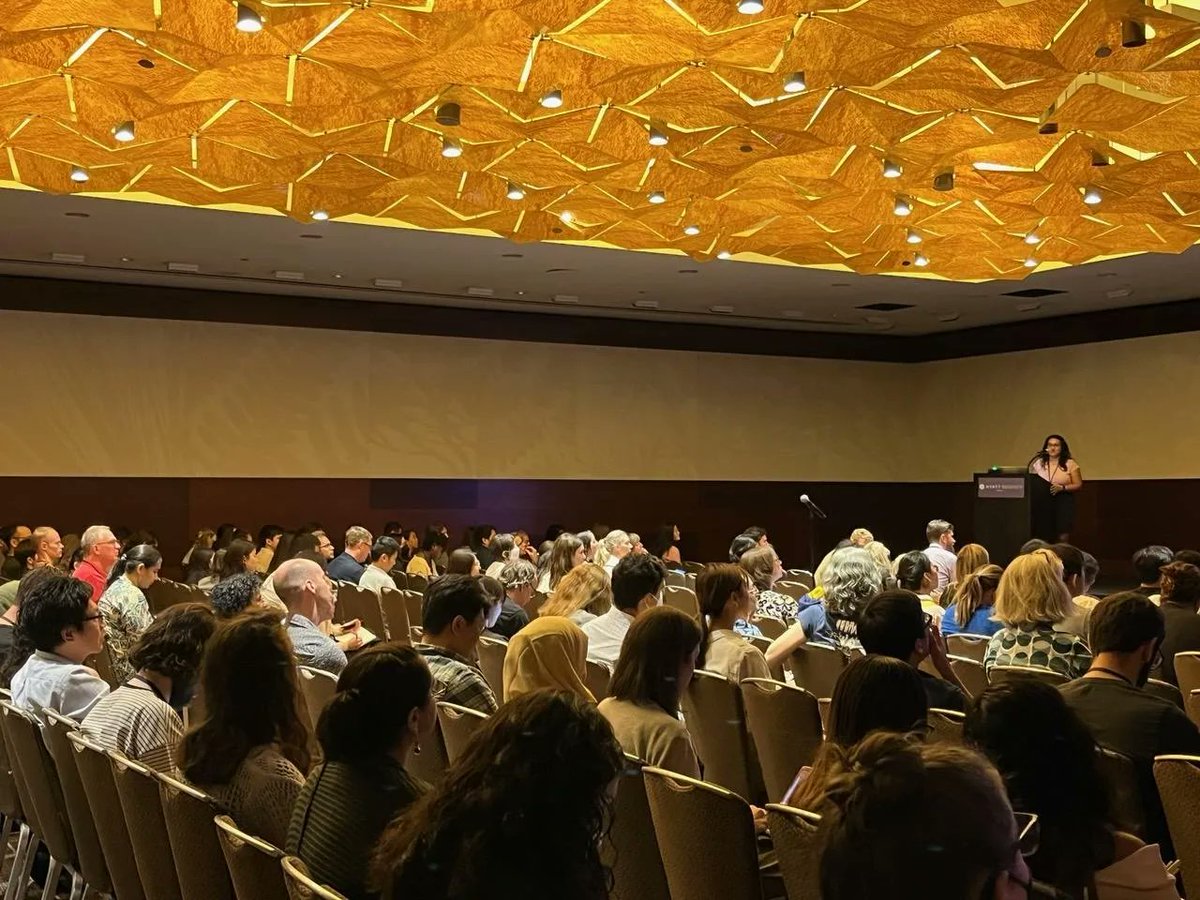 Varner Lab (@labvarner) on Twitter photo A well deserved, packed room of audience for <a href="/Somdutta_C/">Somdutta Chakraborty</a> 's talk at <a href="/SocDevBio/">Society for Developmental Biology</a> #sdb2023 ... Extremely proud of you and many congratulations ππ
<a href="/bme_utd/">Bioengineering_UTDallas</a> <a href="/UTDResearch/">UT Dallas Research and Innovation</a> <a href="/UTSWGradSchool/">UTSW Graduate School of Biomedical Sciences</a> <a href="/UTDOGE/">utdoge</a> #biomechanics #research #womeninstem #kidneyresearch A well deserved, packed room of audience for <a href="/Somdutta_C/">Somdutta Chakraborty</a> 's talk at <a href="/SocDevBio/">Society for Developmental Biology</a> #sdb2023 ... Extremely proud of you and many congratulations ππ
<a href="/bme_utd/">Bioengineering_UTDallas</a> <a href="/UTDResearch/">UT Dallas Research and Innovation</a> <a href="/UTSWGradSchool/">UTSW Graduate School of Biomedical Sciences</a> <a href="/UTDOGE/">utdoge</a> #biomechanics #research #womeninstem #kidneyresearch