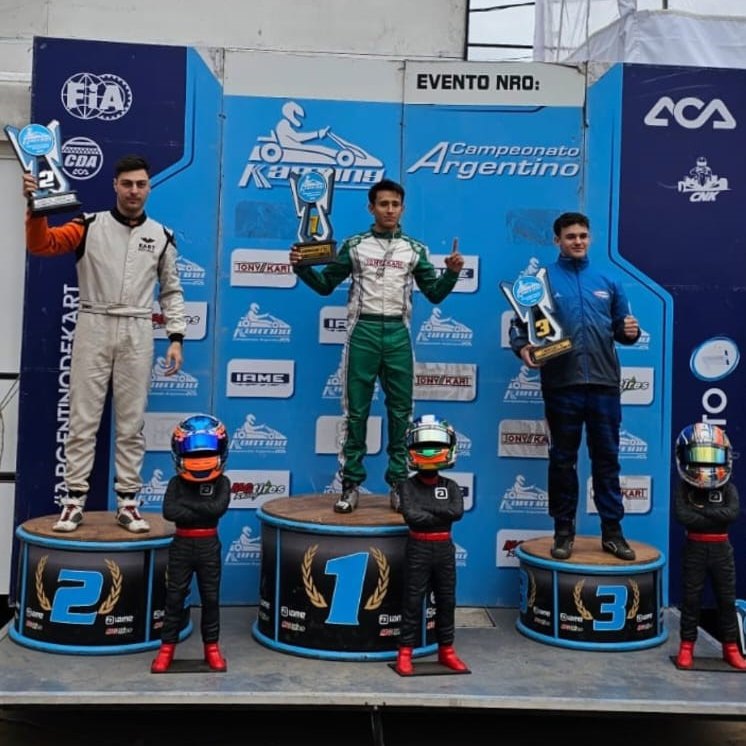 Lumpy Silvester tweet media