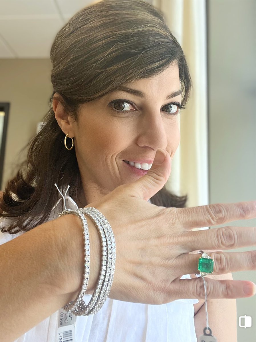 Love ❤️ trips to my client <a href="/SamuelsonsRocks/">Samuelson's Diamonds</a> 💎 
Only 1 day left of their Christmas 🎅 in July Sale - Almost everything is 30% off, even Tiffany &amp; Co.  and Cartier !!!
Samuelsonsdiamonds.com