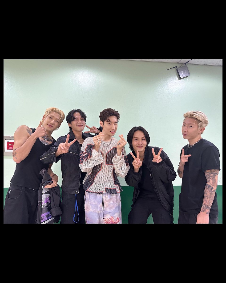 deukiee____'s tweet photo. 행복했어요  영광이에요
온 몸을 다바쳐 사랑해요 
천사 제훈이형🤍
@leejehoon_official

#LEEJEHOON #이헤훈 #드기 #kwontwins https://t.co/m0wTHG7aiw