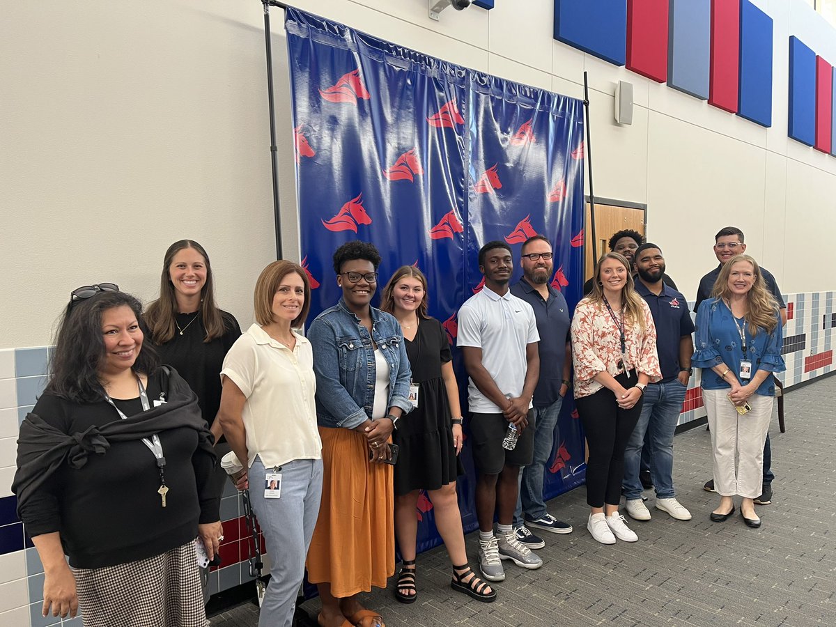 Excited to have our new to FISD teaching staff joining us this AM at Trent!  <a href="/TrentMSFISD/">Trent Middle School</a>