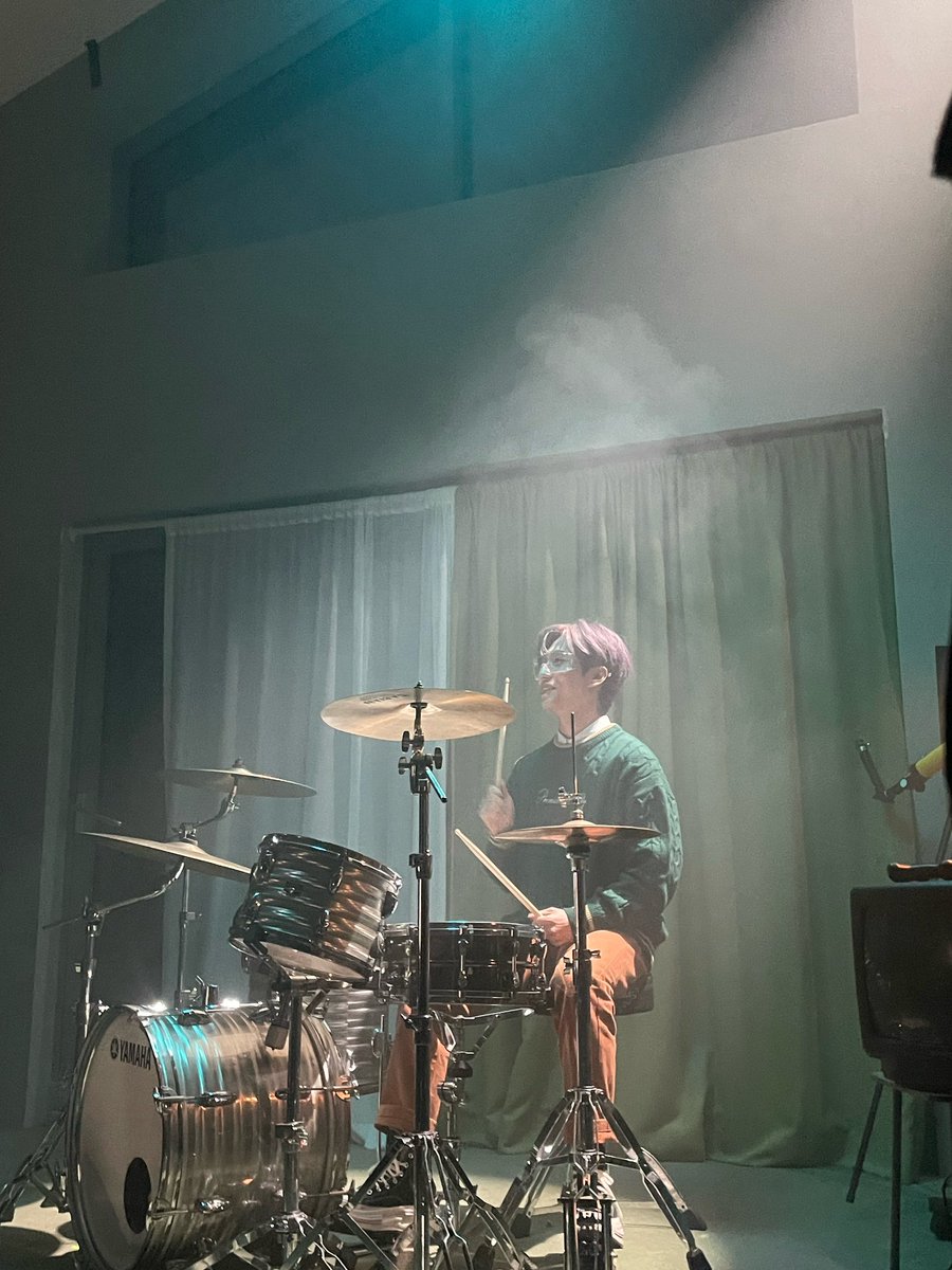 XH_official's tweet image. 생신 축하드립니다 건일이형아! 얼마 전에는 든든한 형이었는데 이제는 단단한 형이 되었네요 ㅋㅋㅋ 꼭 무병장수 만수무강하시옵소서..

#xdinaryheroes #건일 #가온