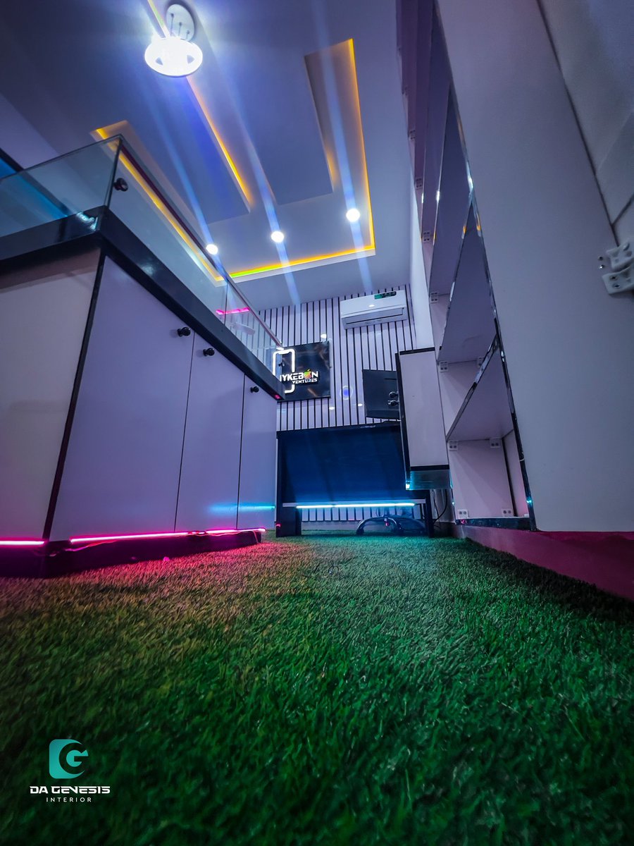 Dagenesis01's tweet photo. Rate this Transformation 😍 1 - 10 
Engage @Dagenesis01 for best interior Tips! 😉

Mbappe | BB9ja | #Davido #Dagenesis #interiordesign  #design Nigeria https://t.co/fThsL05C18