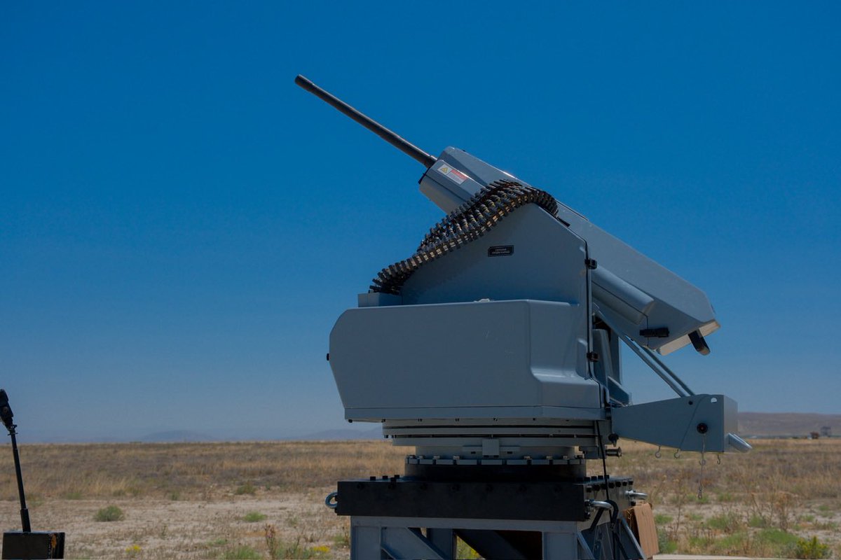 defensehere_ar's tweet image. 📌أكملت منظومة الأسلحة التي يتم التحكم فيها عن بعد الذي طورته شركة &quot;يوني روبوتيكس&quot; التركية #UNIROBOTICS التابعة لمجموعة &quot;سامسون يورت&quot; للصناعات الدفاعية، بنجاح آخر إختبار لإطلاق النار قبل بدء اختبارات القبول.
🔗defensehere.com/ar/%d9%85%d9%8…